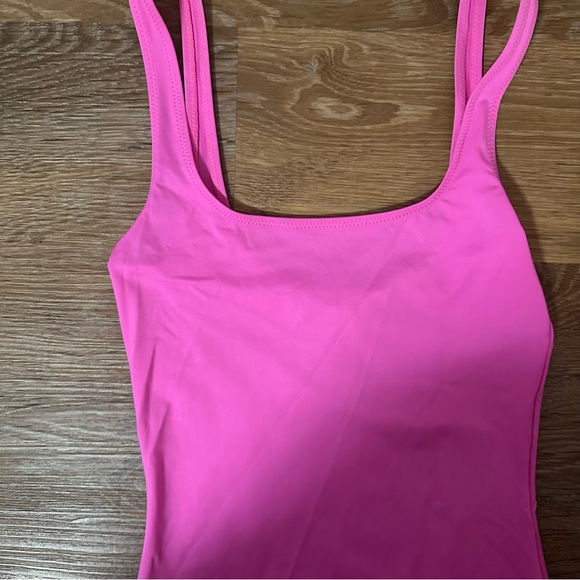 SKIMS SWIM TANK DRESS / TAFFY - Picture 4 of 4